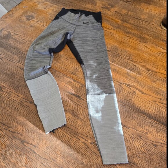 3 for $35   NIKE Dri-fit Compression Legging size XS - Picture 1 of 8